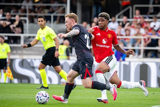 Andrey Santos rực sáng ngày ra mắt: Man United tìm thấy người kế thừa Casemiro?