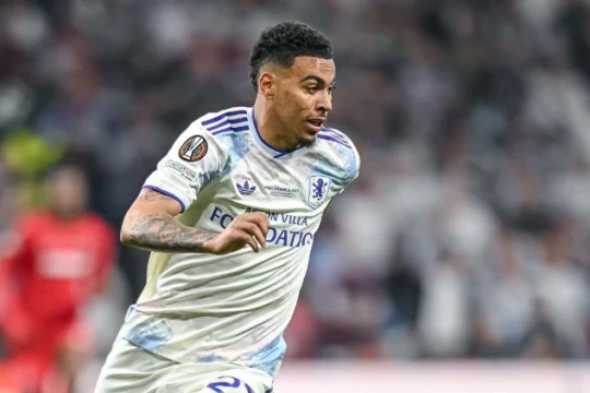 Chelsea chi 117 triệu bảng cho Morgan Rogers: Canh bạc lịch sử của Xabi Alonso