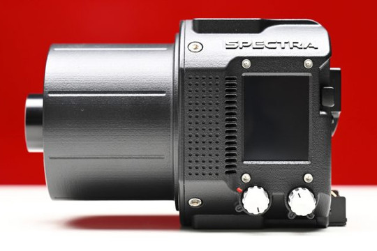 Đánh giá Maxima Spectra: Đèn LED công nghệ GaN siêu nhỏ gọn cho giới làm phim