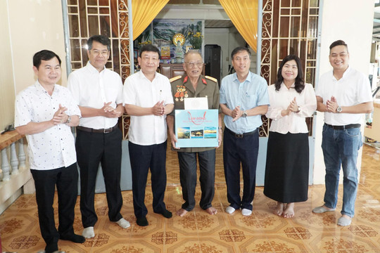 Phó Bí thư Tỉnh ủy Lâm Đồng Bùi Thắng tri ân người có công tại La Gi và Tân Hải