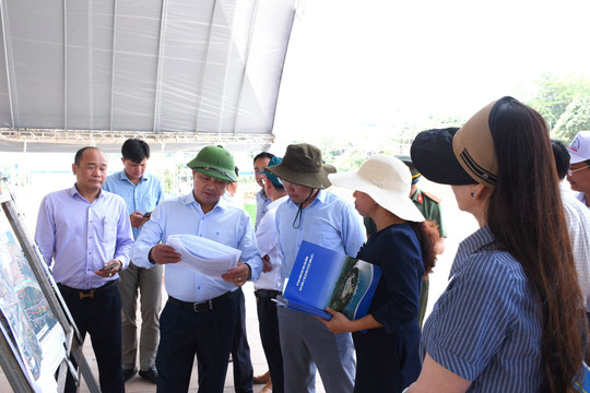 Lâm Đồng rà soát công tác chuẩn bị lễ khánh thành Quảng trường Trung tâm Gia Nghĩa