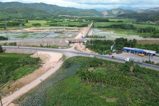 Cao tốc Cam Lộ - La Sơn: Đề xuất xây cầu vượt trăm tỷ tại nút giao cửa ngõ TP. Huế