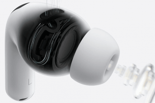 AirPods Pro 3 và công nghệ Spatial Audio: Trải nghiệm rạp phim thu nhỏ có thực sự đột phá?