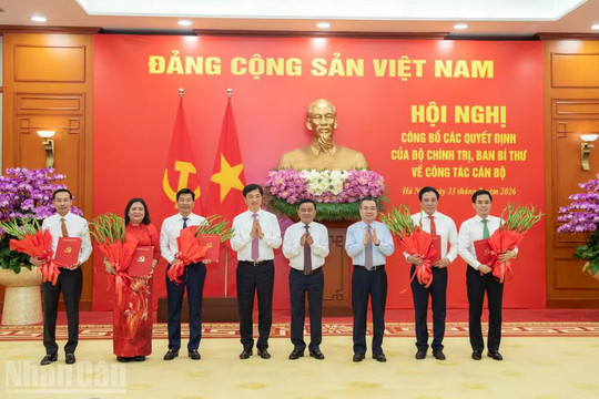 Bộ Chính trị, Ban Bí thư công bố các quyết định về công tác cán bộ