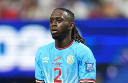 Arsenal nhắm Aaron Wan-Bissaka gia cố hàng thủ sau đòn đau từ chấn thương của Saliba