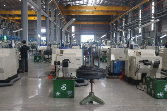Đầu tư hạ tầng các khu công nghiệp: Tạo mặt bằng sạch để thu hút dự án quy mô