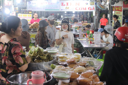 When Traditional Markets Tell the Story of a Destination