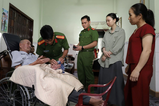 Viết tiếp những cuộc trở về bằng ADN