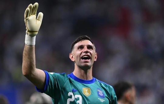 Aston Villa ép giá gấp đôi, Juventus đối mặt bế tắc ở thương vụ Emiliano Martinez