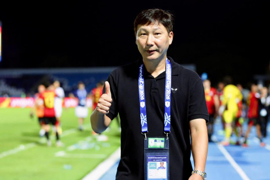 HLV Kim Sang-sik cảnh báo tuyển Việt Nam không được thỏa mãn sau trận thắng Timor Leste 7-0