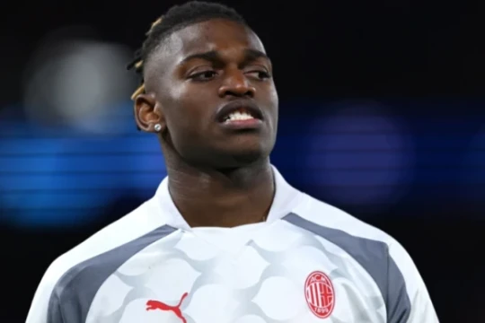 Barca tái kích hoạt thương vụ Rafael Leao: Rào cản 70 triệu euro từ AC Milan