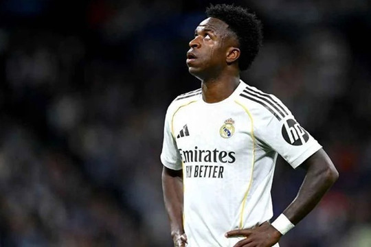 Real Madrid coi Arsenal là bến đỗ duy nhất cho Vinicius Junior nếu đàm phán bế tắc