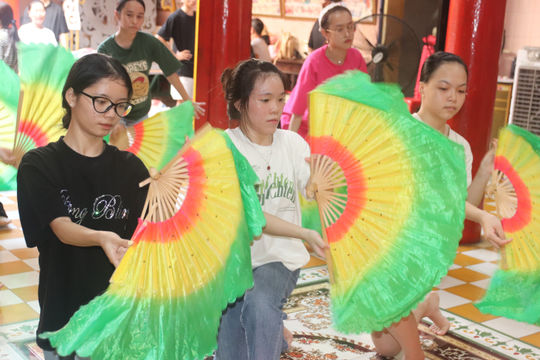 Rộn ràng chuẩn bị Lễ hội Nghinh Ông