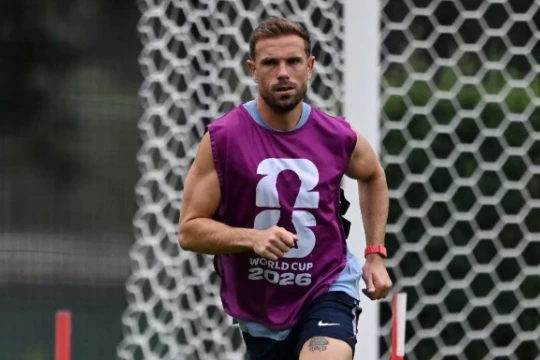 Chelsea bất ngờ nhắm Jordan Henderson: Cú bẻ lái chiến lược của Xabi Alonso