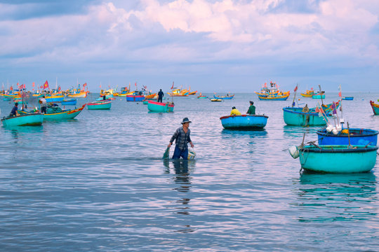 Lam Dong tightens seafood controls to safeguard tourism
