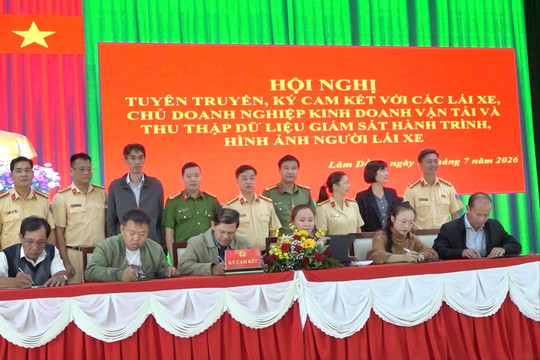 224 doanh nghiệp vận tải ký cam kết bảo đảm an toàn giao thông