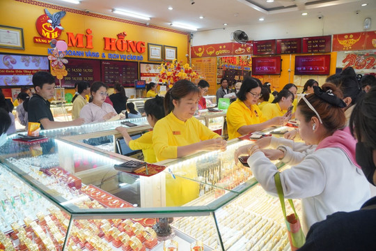 Cập nhật giá vàng sáng 30/7/2026: SJC, nhẫn trơn 9999 BTMC DOJI Phú Quý