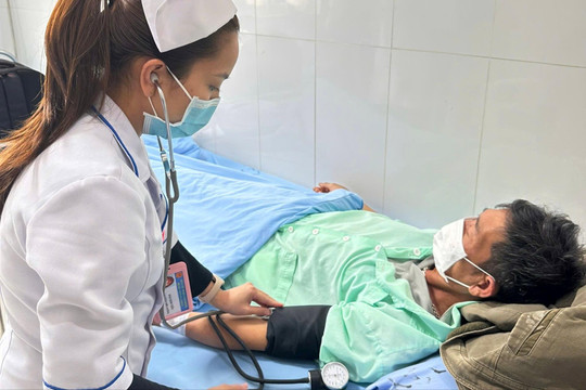 Lâm Đồng tập trung điều trị các bệnh nhân vụ nghi ngộ độc thực phẩm từ bánh mì
