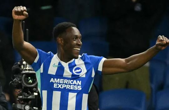 Chelsea chiêu mộ Danny Welbeck: HLV Xabi Alonso đổi chiến lược, Gary Neville tiếc cho Man Utd