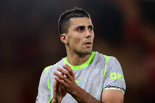 Real Madrid tiến gần chữ ký Rodri, Juventus đạt thỏa thuận Kolo Muani 50 triệu euro