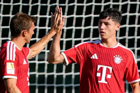 Bayern Munich trút mưa 15 bàn thắng vào lưới Rottach-Egern trong màn trình diễn hủy diệt