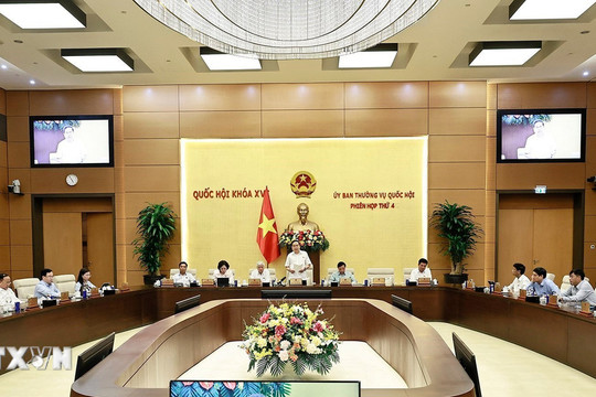 Đẩy nhanh tiến độ hoàn thiện thể chế, tháo gỡ các "điểm nghẽn"