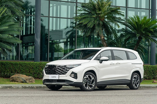 Hyundai Custin: MPV cỡ trung trang bị ghế Captain và động cơ Turbo từ 820 triệu đồng