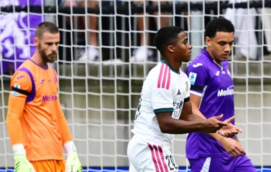 Real Madrid 2-2 Fiorentina: Màn tỏa sáng của Endrick và bài toán thể lực của Mourinho