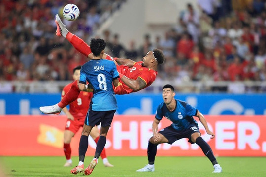 ĐT Việt Nam hòa bế tắc Singapore 0-0: Cú sẩy chân tai hại trước trận gặp Indonesia