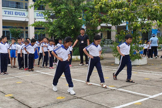 Bồi dưỡng học sinh thi giải thể thao có được quy đổi tiết dạy?