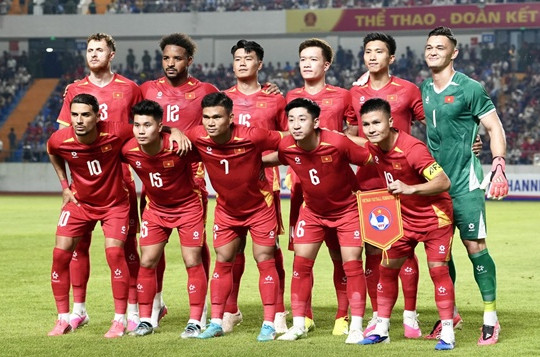 Bản lĩnh dàn nội binh: Chìa khóa giúp tuyển Việt Nam đấu dàn sao nhập tịch Indonesia