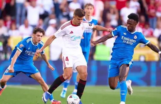 Đại diện Vinicius chỉ trích dữ dội tin đồn gia nhập Arsenal là sai sự thật