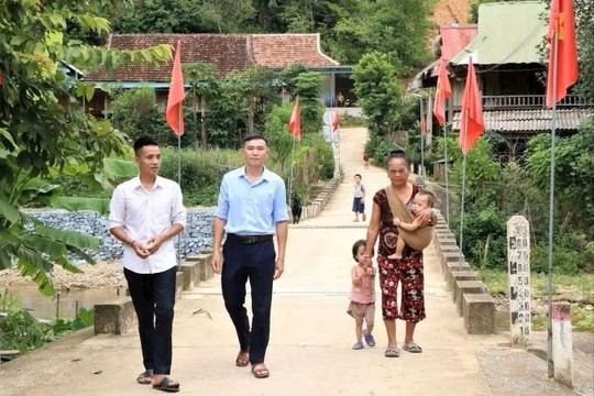 Chuẩn hóa đội ngũ cán bộ cơ sở