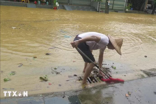 Thời tiết ngày 4/8: Bắc Bộ và Bắc Trung Bộ mưa rất to, cục bộ có nơi trên 200mm