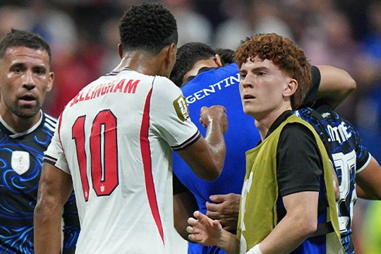 Valentin Barco gia nhập Chelsea: Bản lĩnh ngông cuồng và cái đầu lạnh trước áp lực CĐV Anh