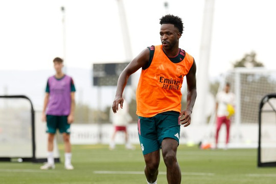 Vinicius Junior phá tan sự im lặng về Arsenal, hé lộ lời khuyên đặc biệt từ Jose Mourinho
