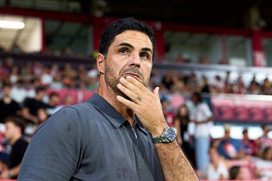 Mikel Arteta và Arsenal: Cuộc chiến chống lại tiêu chuẩn kép của truyền thông Anh