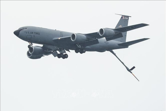 Không quân Mỹ khôi phục máy bay tiếp dầu KC-135 bằng kỹ thuật ghép đuôi hiếm thấy