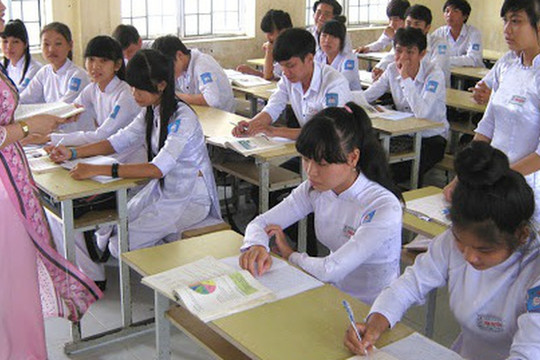 Giáo viên không kiêm nhiệm quá 2 nhiệm vụ