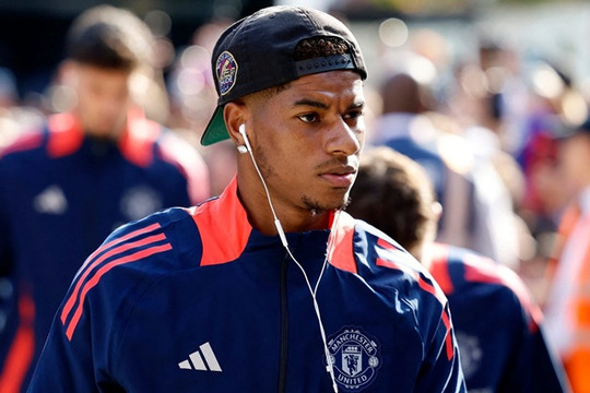 Bẫy lương bổng khiến Man Utd bế tắc trên thị trường chuyển nhượng