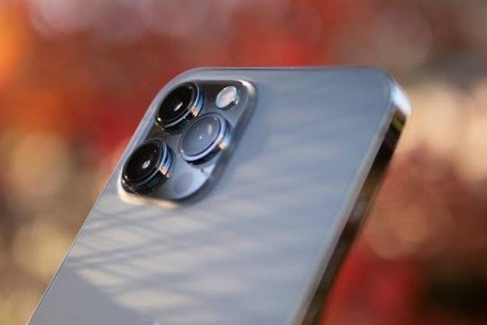 So sánh iPhone 12 Pro Max, iPhone 14 Plus và iPhone 16e trong tầm giá từ 8 triệu cho sinh viên
