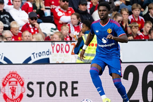 Manchester United từ chối bán đứt hậu vệ Jaydan Kamason cho Southampton ở kỳ chuyển nhượng