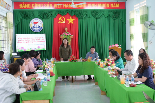Khảo sát việc thực hiện chính sách đối với học sinh hòa nhập tại khu vực phía Đông