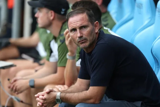 HLV Frank Lampard nhắm Angel Gomes nhằm nâng cấp tuyến giữa Coventry City ở Premier League