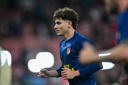 Mâu thuẫn tại Atletico Madrid: Tiền lệ pháp lý có mở đường cho Julian Alvarez sang Barca?