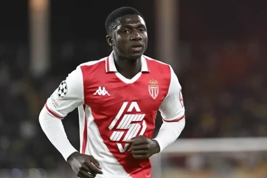 MU và Chelsea nhảy vào cuộc đua giành Lamine Camara sau khi Monaco từ chối Crystal Palace