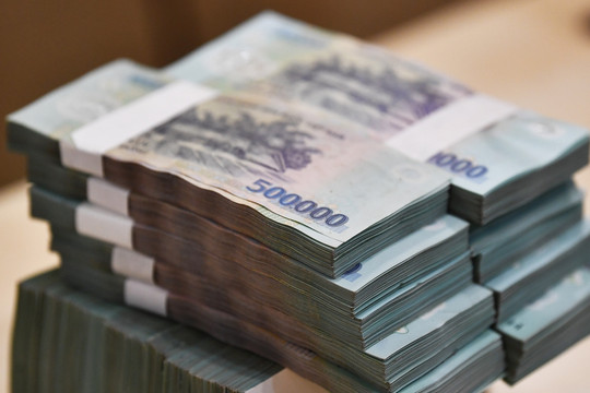 Lãi suất ngân hàng ngày 13/8/2026: Lãi suất huy động 6 tháng lên mốc 8%/năm nhờ ưu đãi