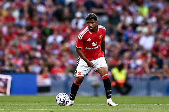 HLV Carrick coi tân binh Andrey Santos là giấc mơ trong đợt tập huấn của Manchester United
