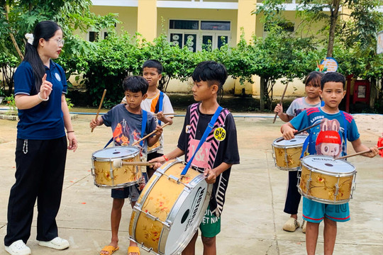 Trước thềm năm học mới: Những khoảng cách được lấp đầy