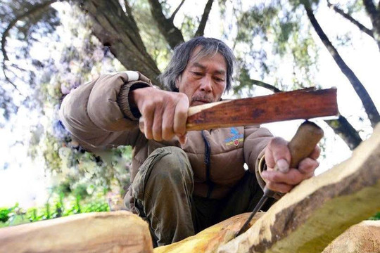 K’Minh Tuấn - Người đưa nghệ thuật tạo hình vào đời sống